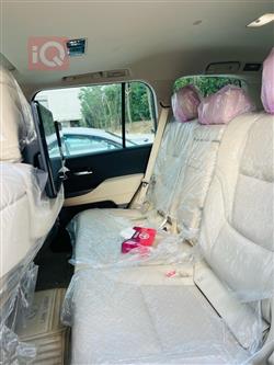 تۆیۆتا لاند کروزەر